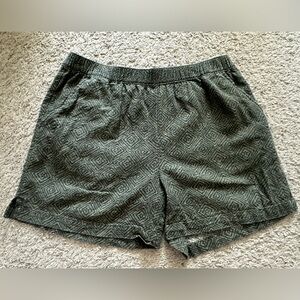 Linen blend shorts